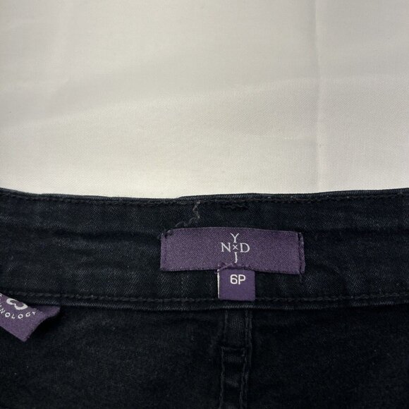 NYDJ Women's Black Original Slimming Fit Bootcut Rhinestones Back Pocket Size 6P - Picture 6 of 8